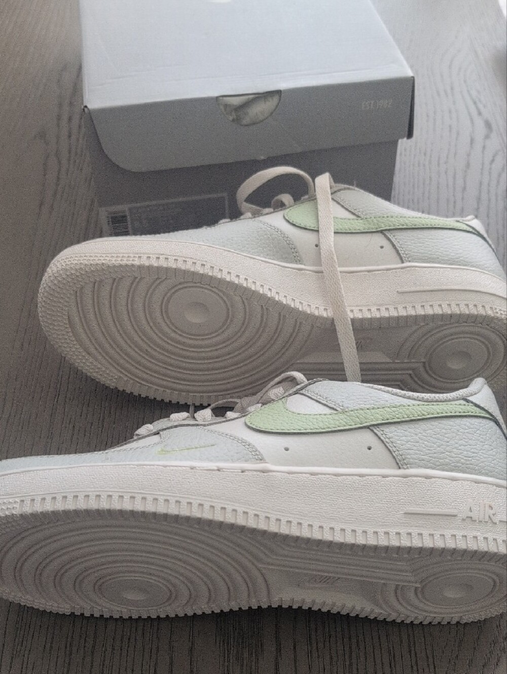 Nike Air Force 1 Low - White with Light Green Swoosh - Picture 7 of 7